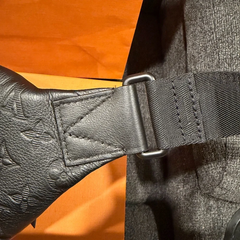 Louis Vuitton Men's Black Monogram Belt Bag Rush Bum Shadow Bag - Picture 5 of 8